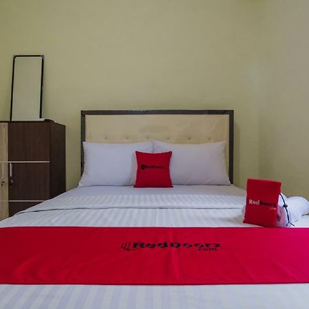 Reddoorz Near Politeknik Negeri Medan Ξενοδοχείο Εξωτερικό φωτογραφία