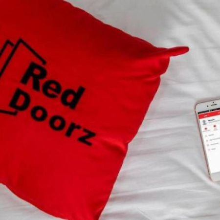 Reddoorz Near Politeknik Negeri Medan Ξενοδοχείο Εξωτερικό φωτογραφία