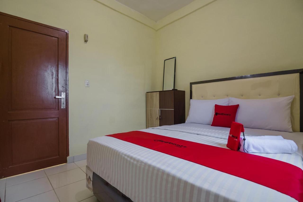 Reddoorz Near Politeknik Negeri Medan Ξενοδοχείο Εξωτερικό φωτογραφία
